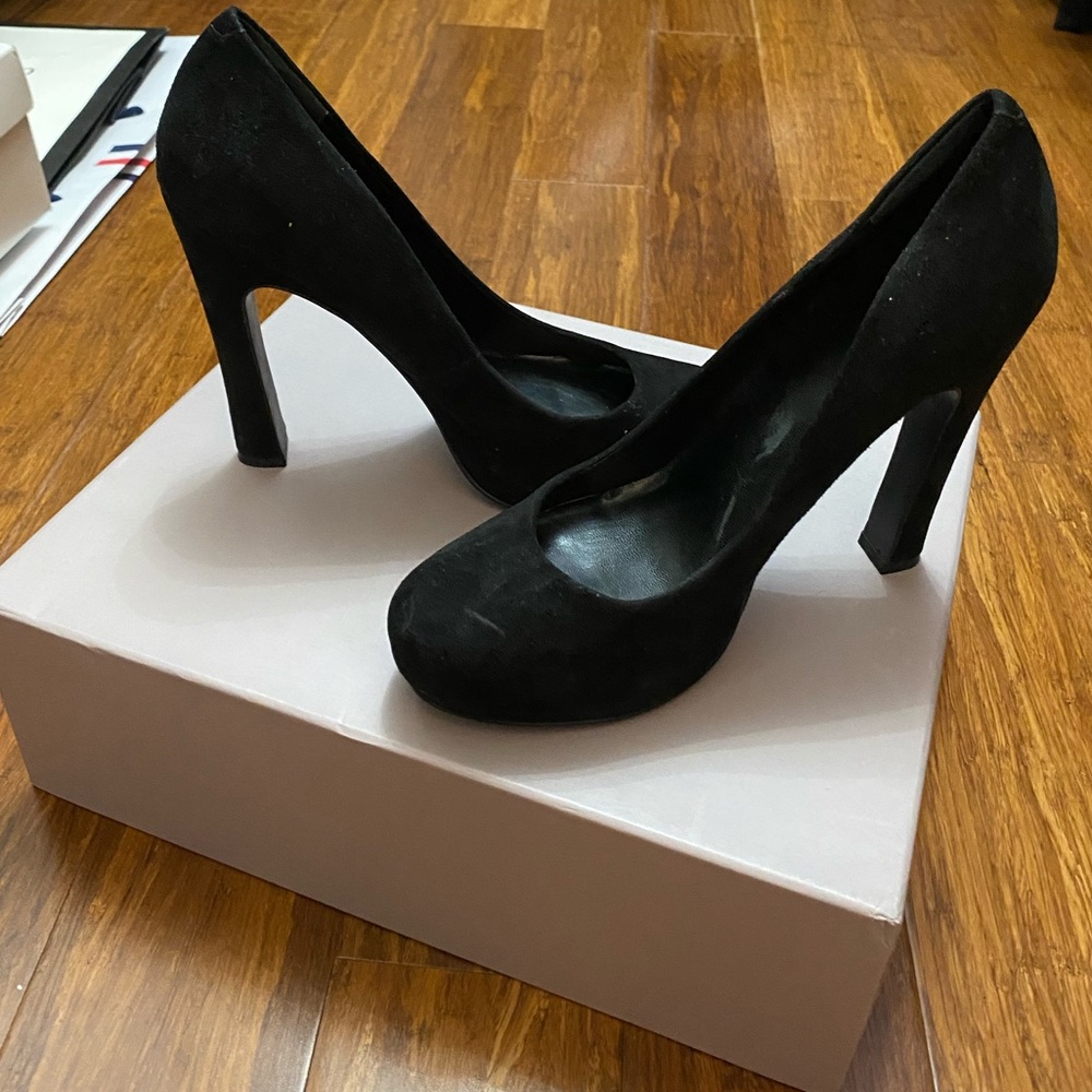 Black Suede Pump